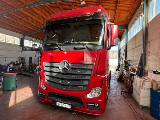Mercedes-Benz Actros 1857 Chasis Cabina Euro 6
