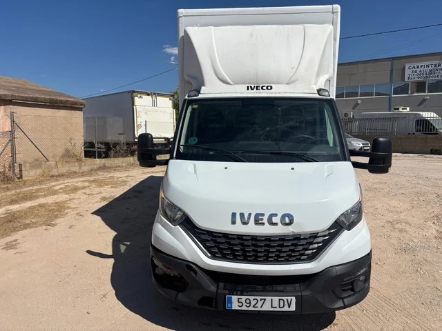 IVECO Daily 160 Paquetera + Trampilla
