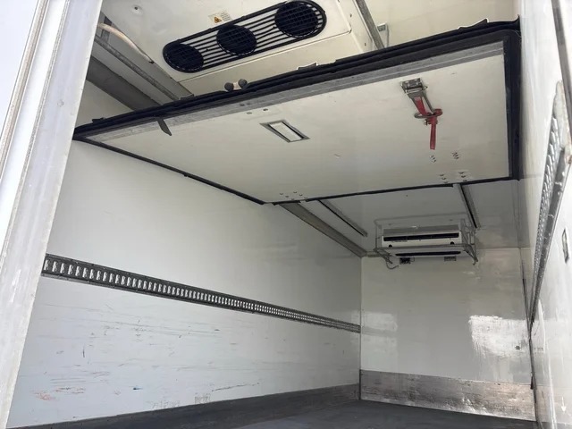 IVECO Eurocargo 14E22 Frigorífico Multitemperatura